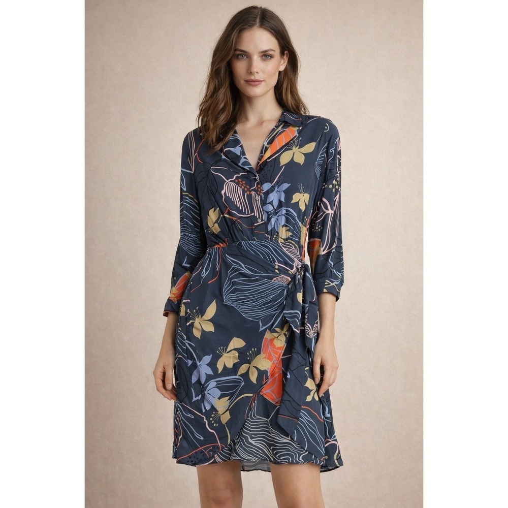 Attic and Barn Serafin Dress Floral Silk Viscose Sandwash Navy Blue Size 44 NWT